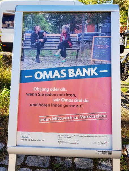 Die „Omas“ auf der Bank